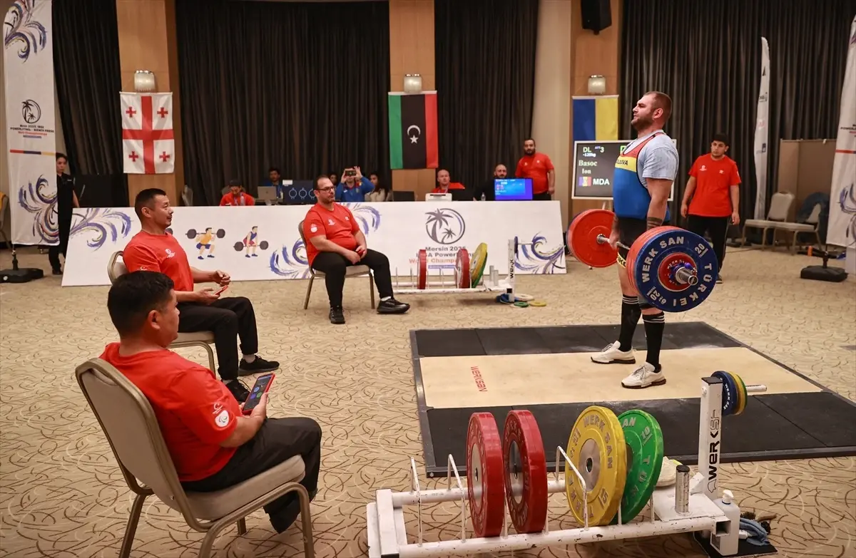 Mersin\'de Görme Engelliler Halter Şampiyonası Tamamlandı