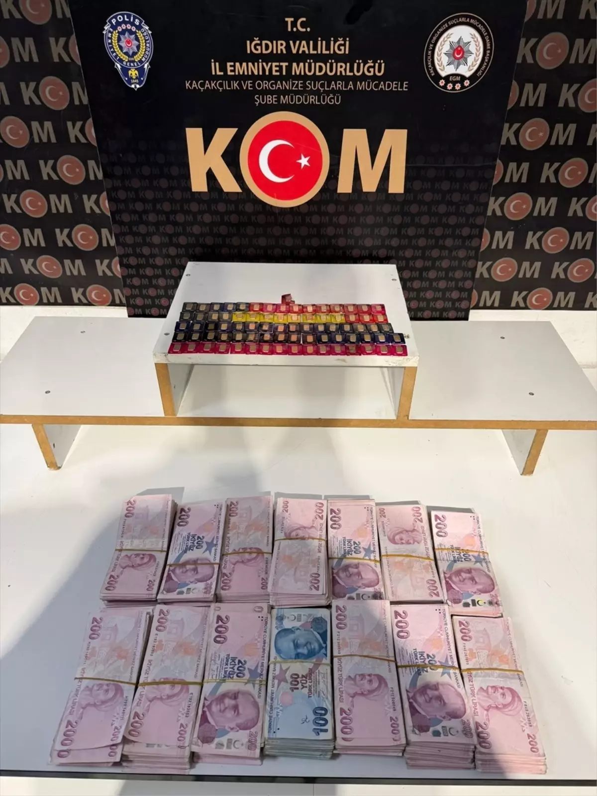 Iğdır\'da Kuyumculara Sahte Altın Satanlar Yakalandı