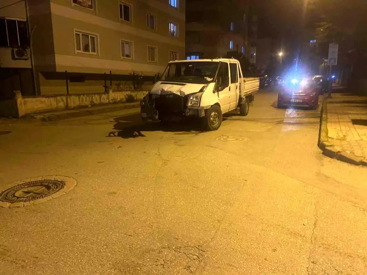 Bursa\'da Maddi Hasarlı Trafik Kazası