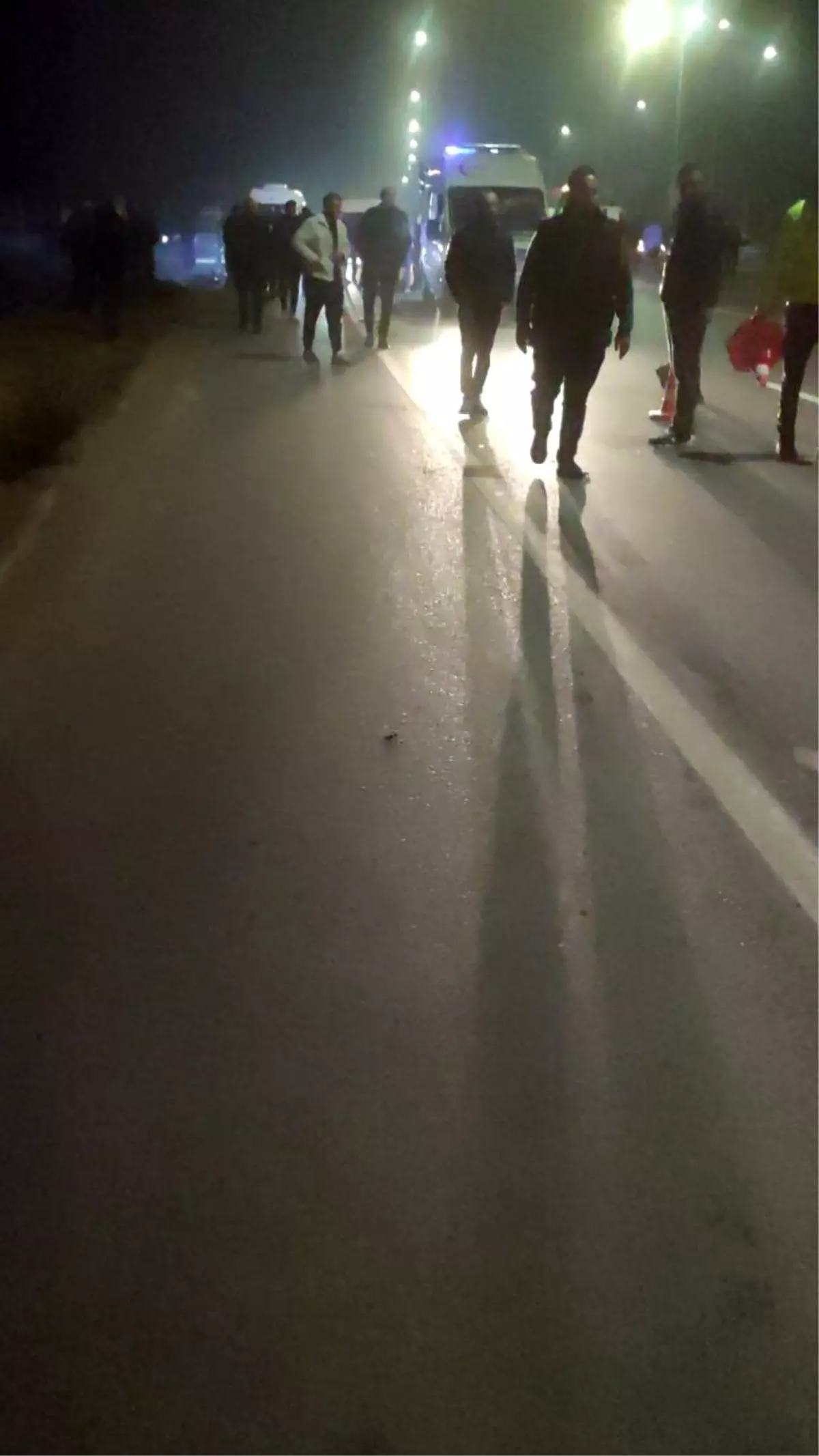 Kocaali\'de Otomobil-Motosiklet Çarpıştı