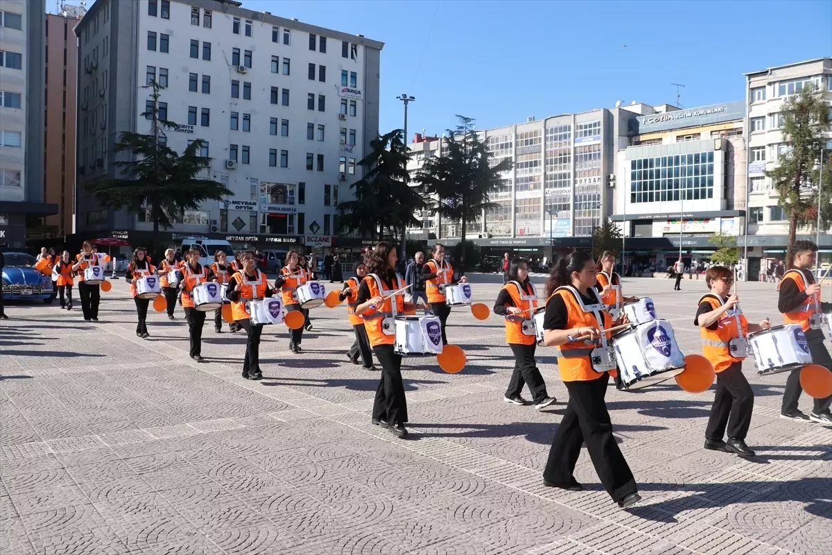 Lösemili Çocuklar İçin Farkındalık Yürüyüşü