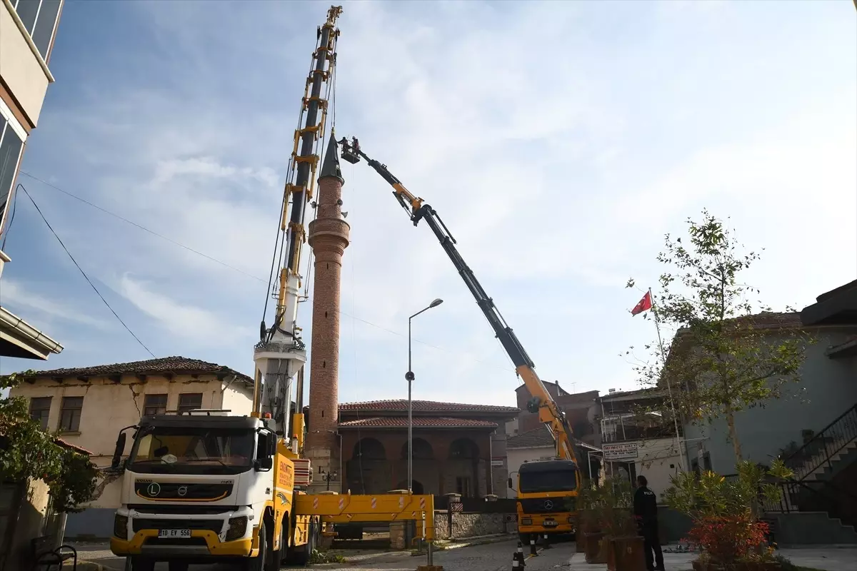 Sındırgı\'daki Camiler Restorasyona Alındı
