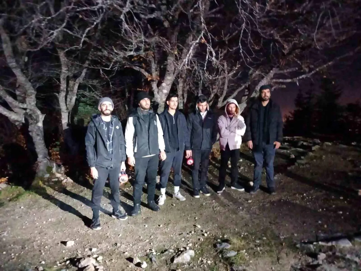 Uludağ\'da Kaybolan 6 Genç Kurtarıldı