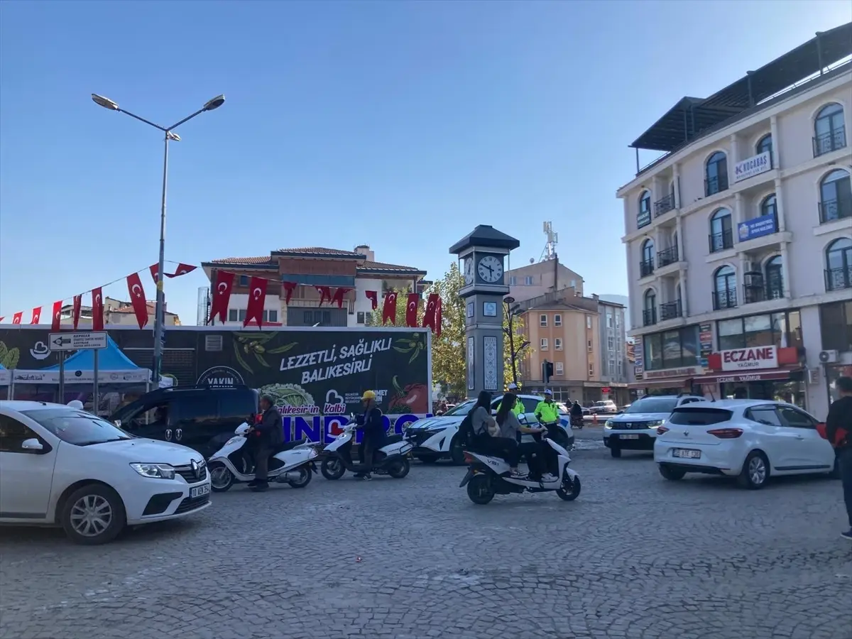 Balıkesir\'de 4,9 Büyüklüğünde Deprem