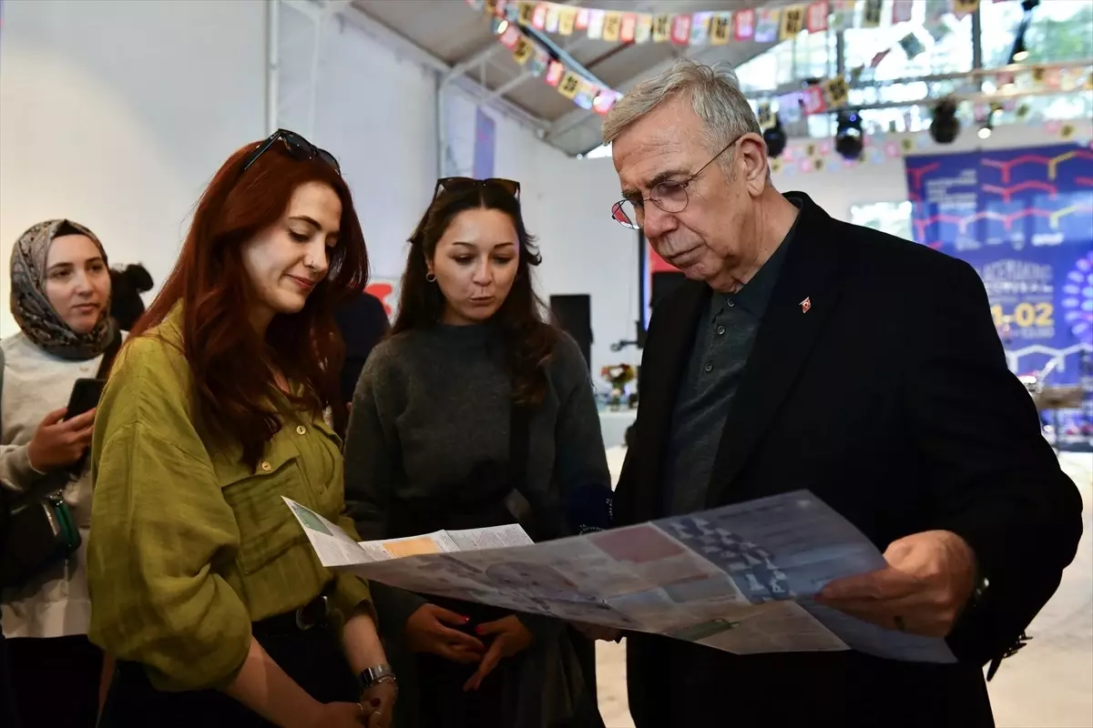 AOÇ\'deki Tarihi Hangarlar Sanat Merkezi Oluyor