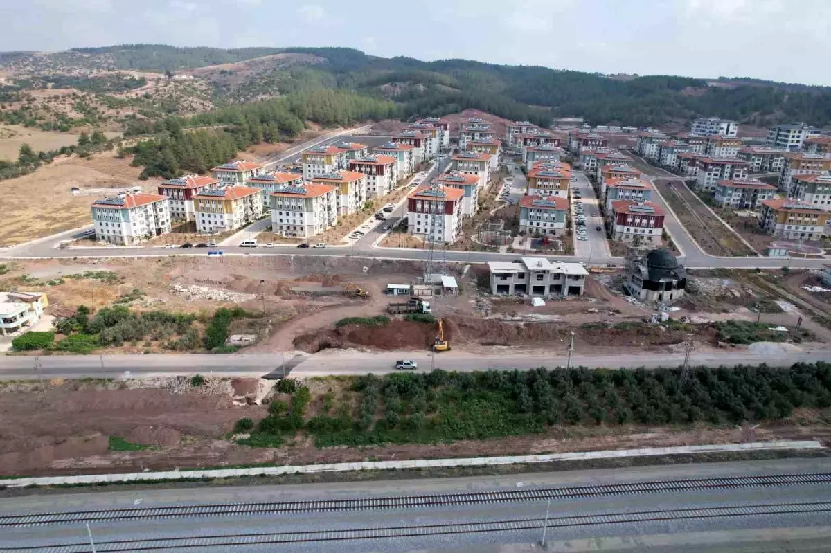 Osmaniye\'de Yeni Mahalleye Murat Kurum\'un İsmi Verilecek