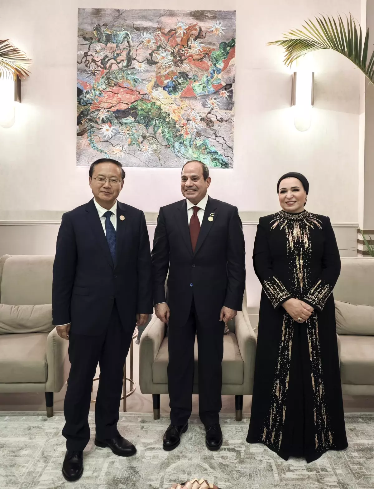 Çin Temsilcisi Kahire\'de Müzeyi Açtı