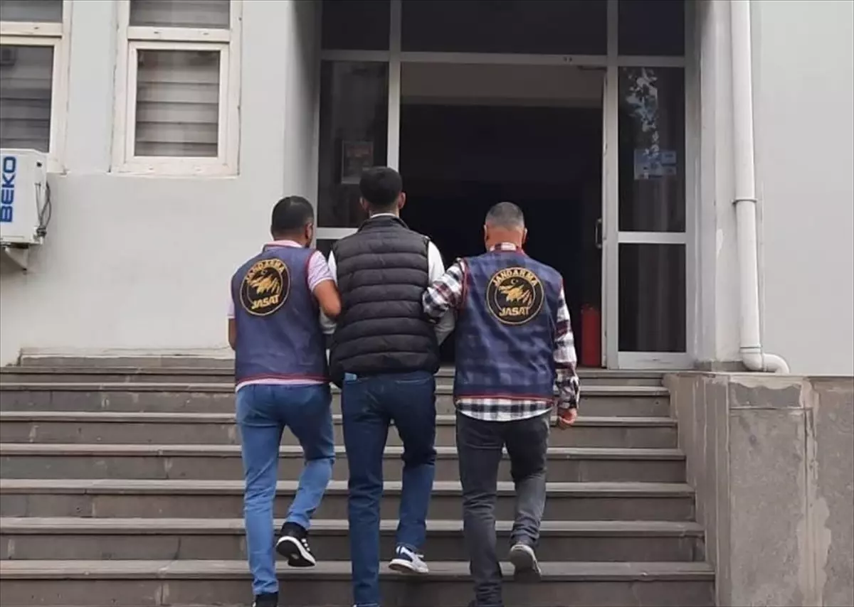 Diyarbakır\'da 51 Suçlu Yakalandı