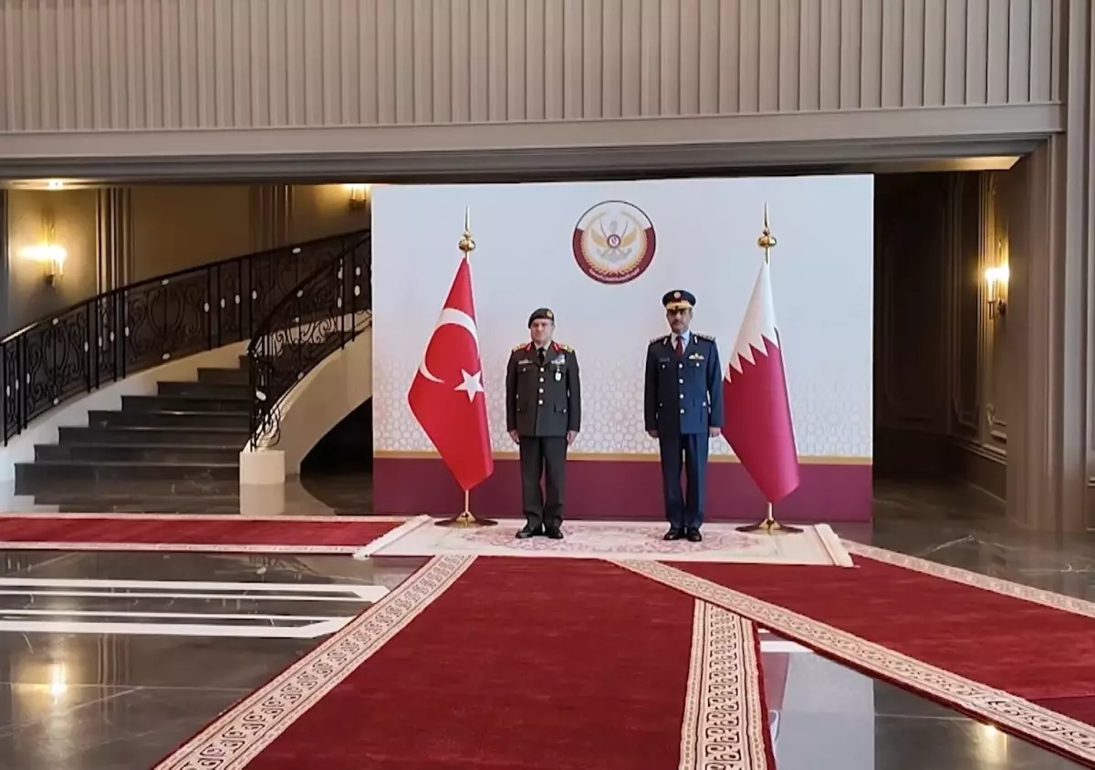 Bayraktaroğlu Katar\'da Resmi Temaslarda Bulundu