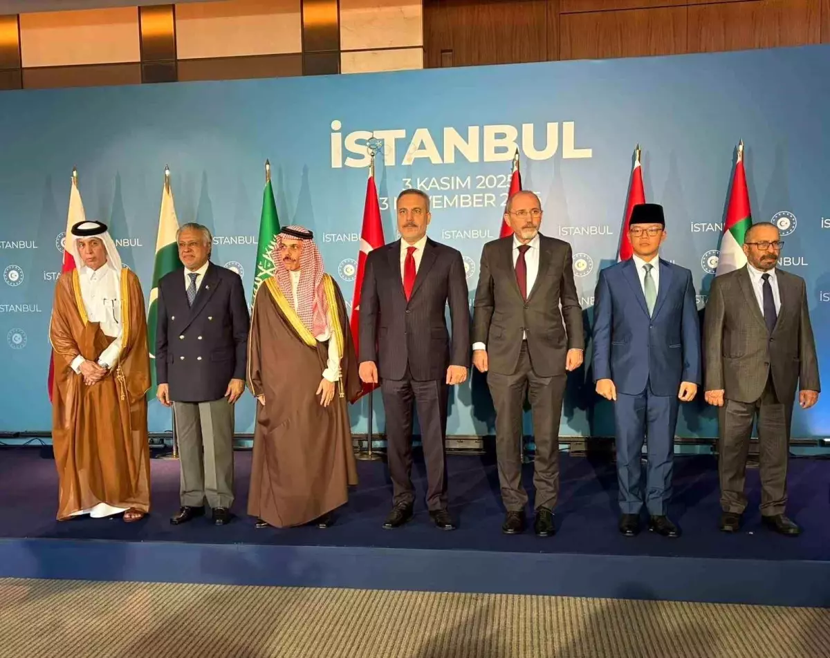 İstanbul\'da Gazze İçin Zirve Toplantısı