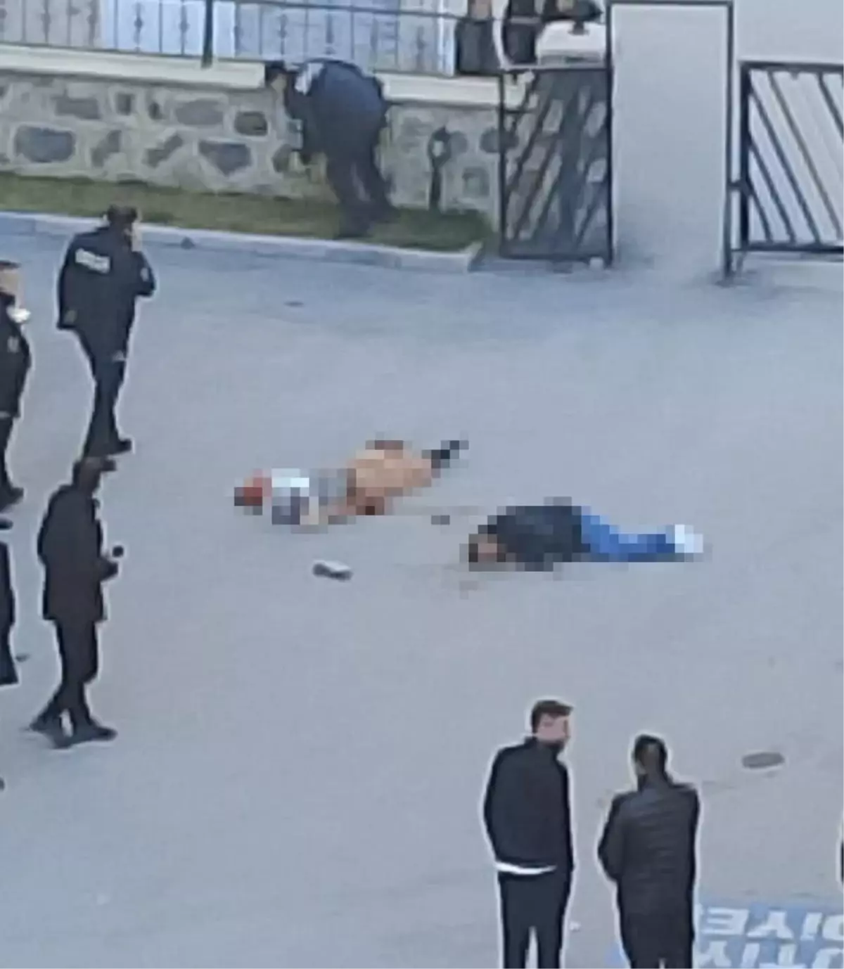 Sokakta kovaladığı kadını öldürüp intihar etti! Kan donduran olay kamerada