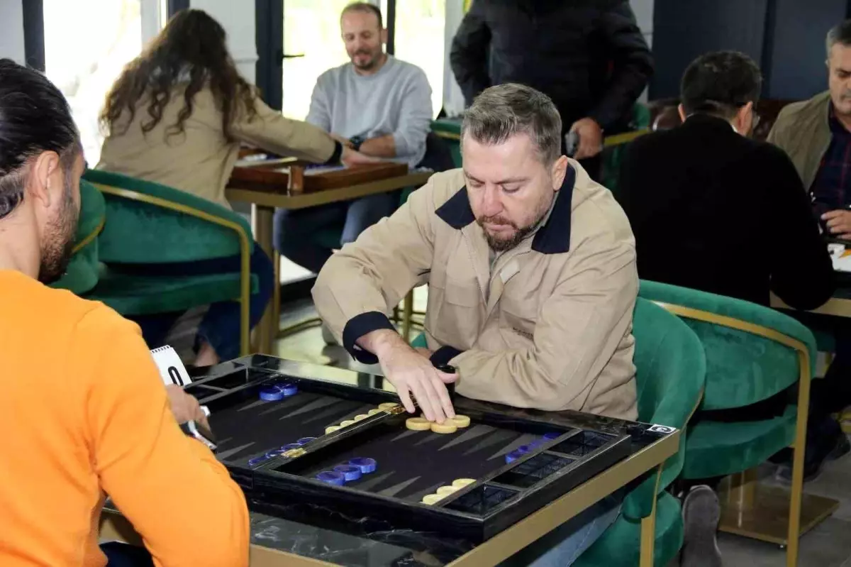 Kütahya OSB\'de Tavla Turnuvası Başladı