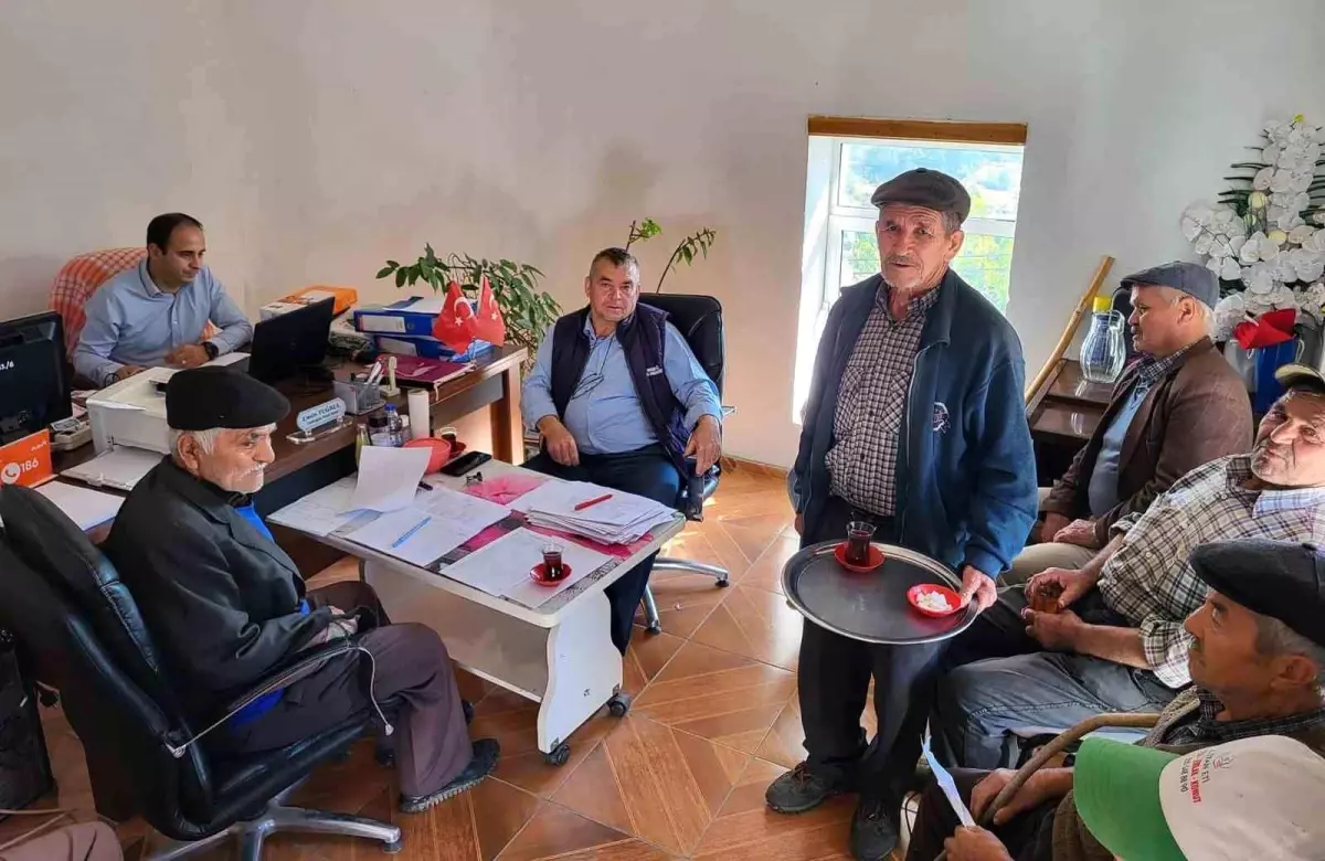 Baştuğ, Elma Üreticileriyle Buluştu