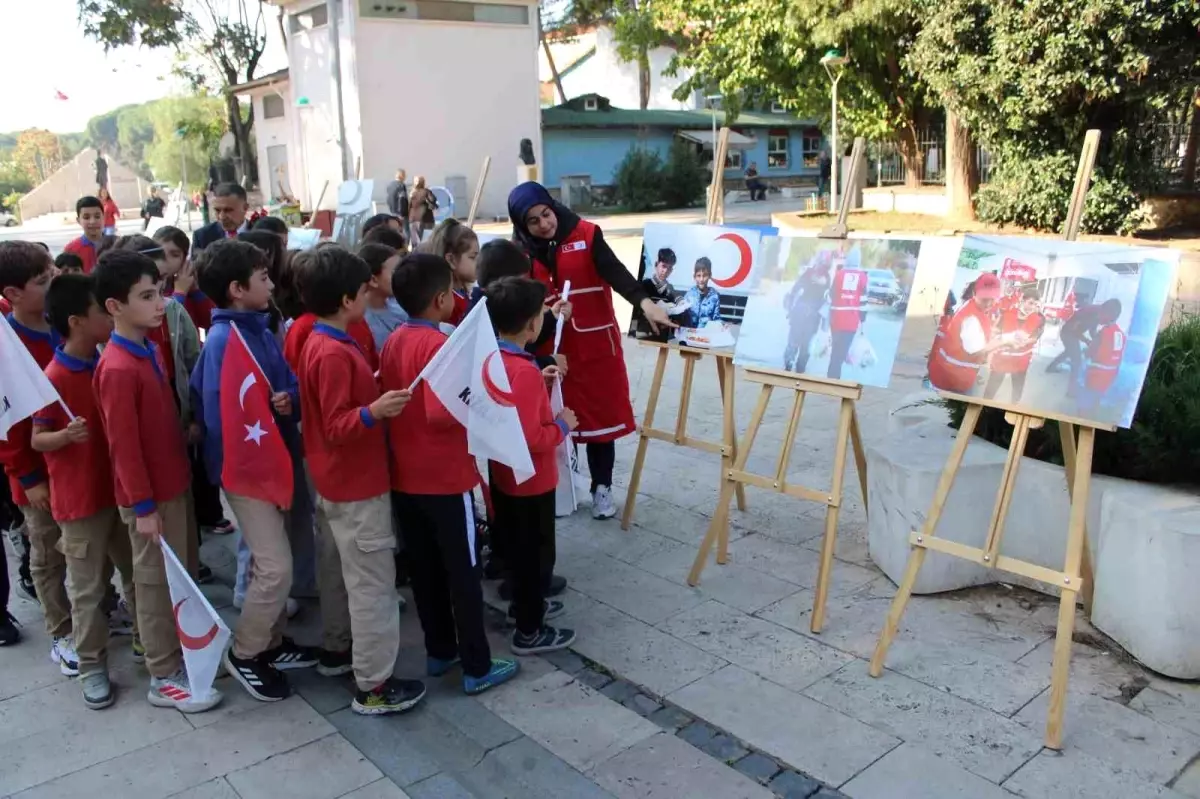 Kızılay Sokak Etkinliği Efeler\'de Gerçekleşti