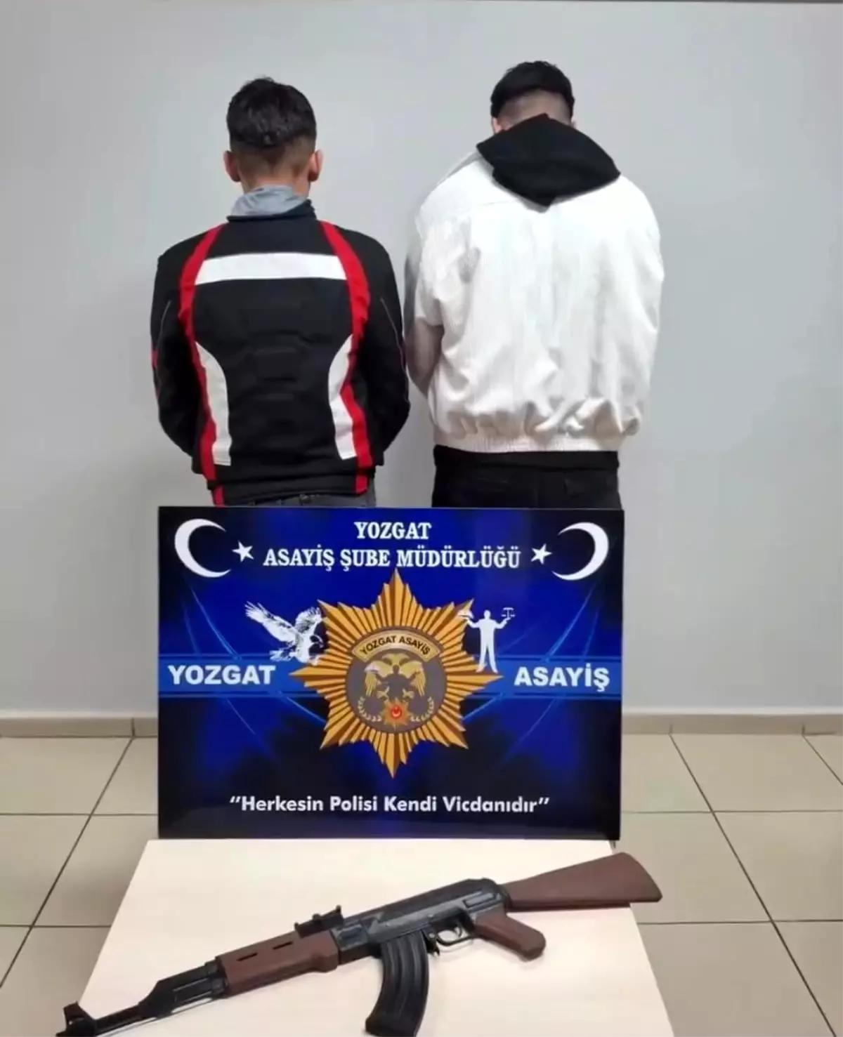 Yozgat\'ta Silahlı Paylaşım Yapanlar Yakalandı