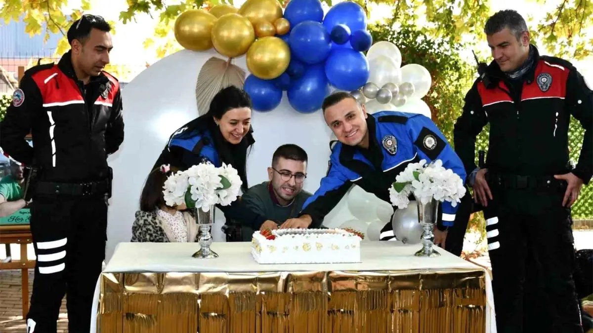 Cam Kemik Hastası Buğra\'nın Özel Doğum Günü