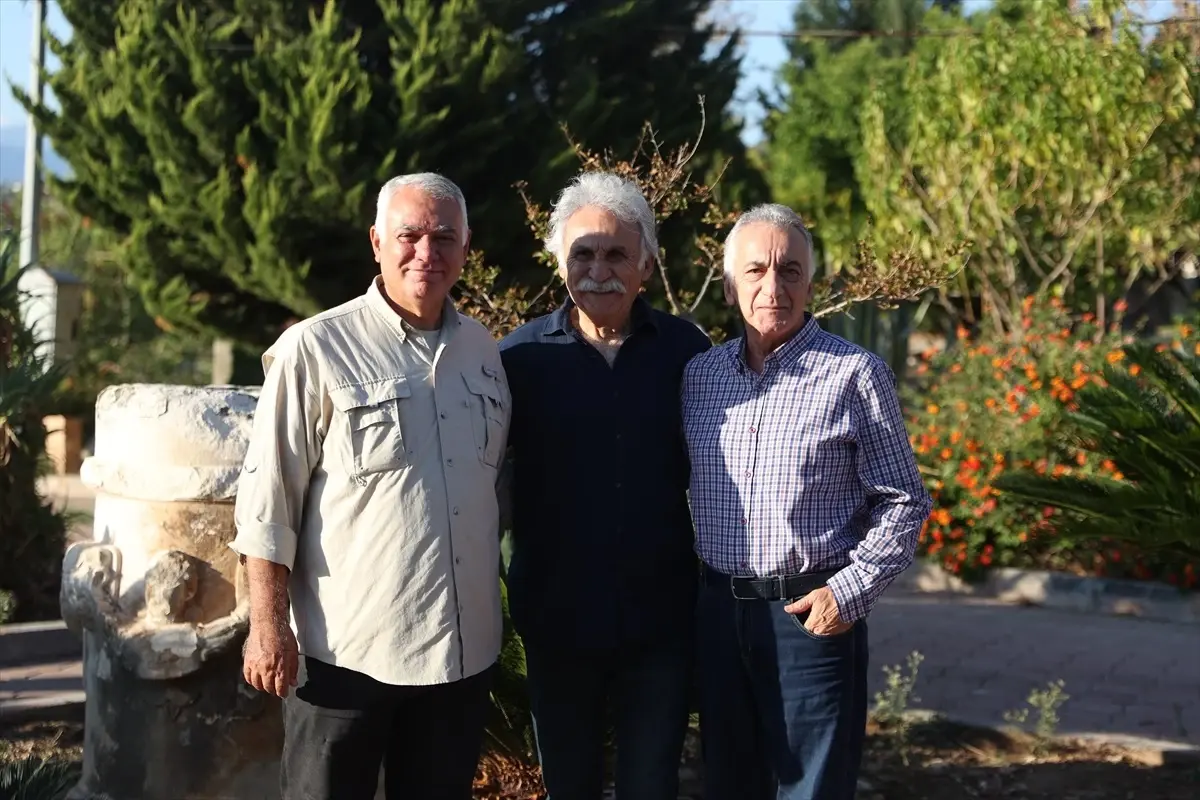 Prof. Dr. Işık, Cumhurbaşkanlığı Kültür ve Sanat Büyük Ödülü\'ne layık görülmenin gururunu yaşıyor