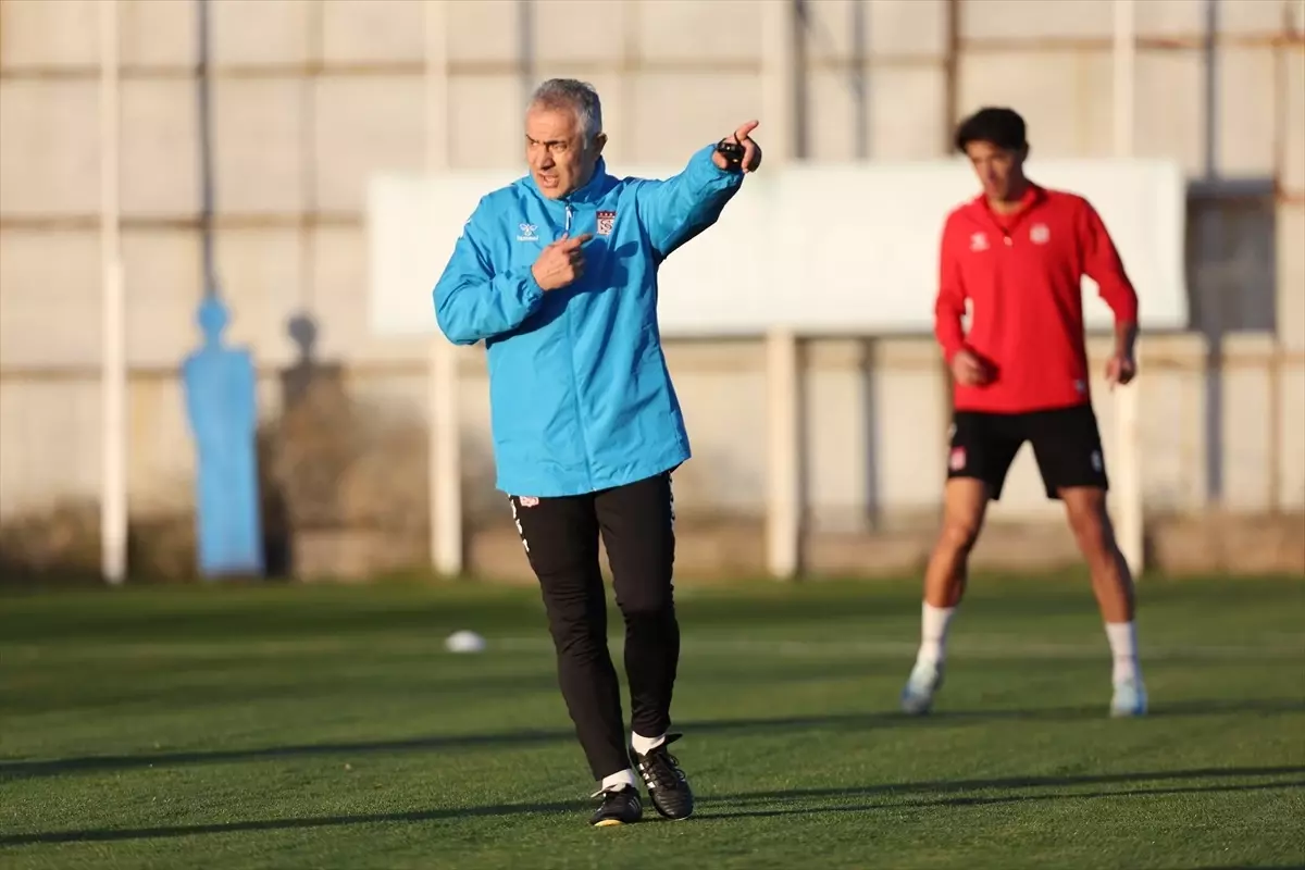 Sivasspor Manisa FK\'ya Hazırlanıyor