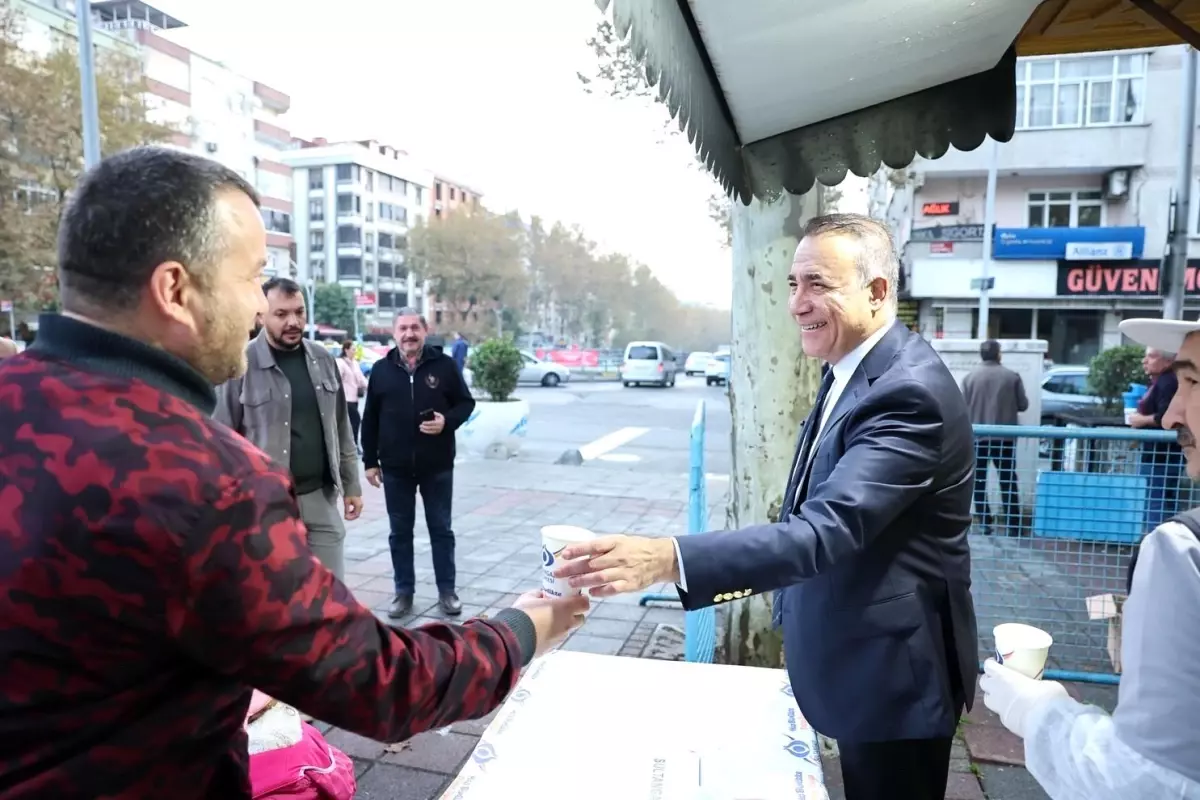 Sultangazi Belediyesi\'nden Sıcak Çorba İkramı