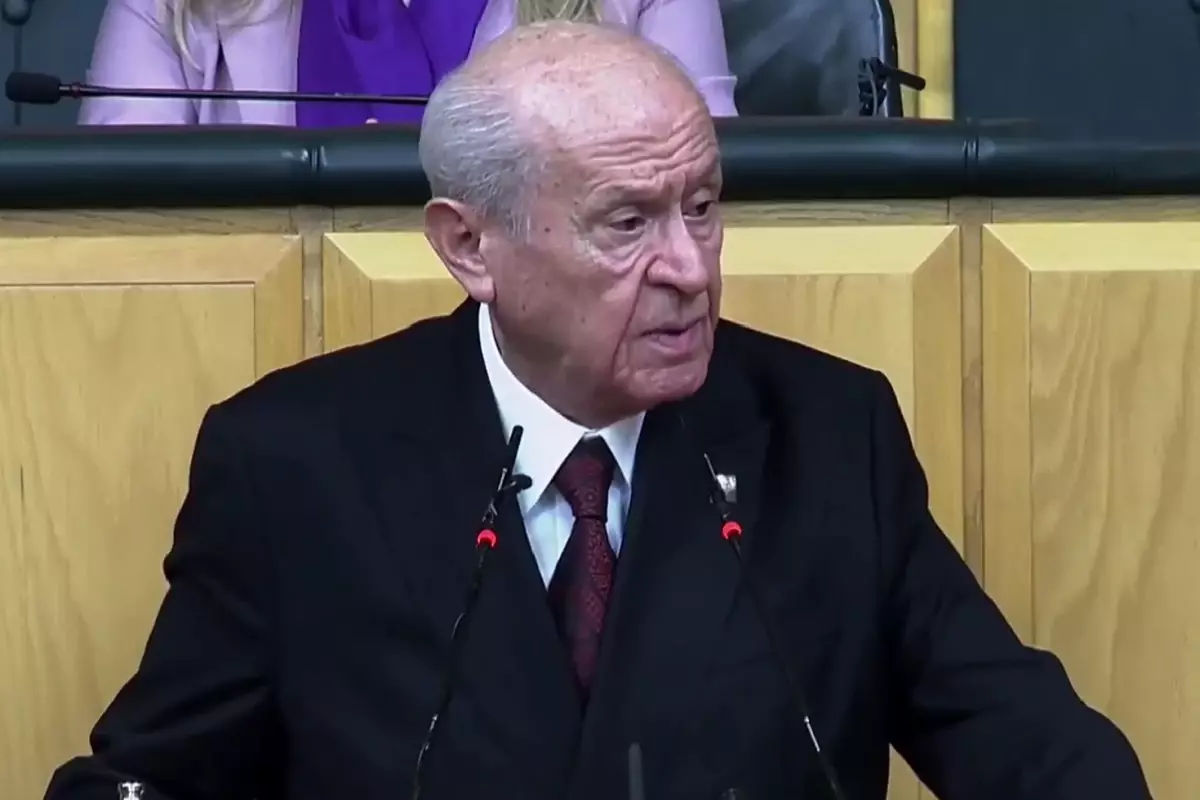 29 Ekim\'de Anıtkabir\'e neden gitmedi? Gerekçesini açıklayan Bahçeli iddialara ateş püskürdü