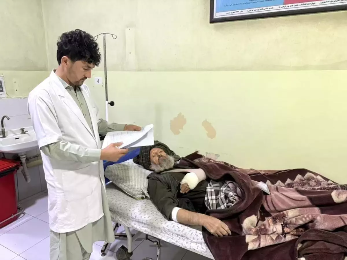 Afganistan\'da 6,3 Büyüklüğünde Deprem