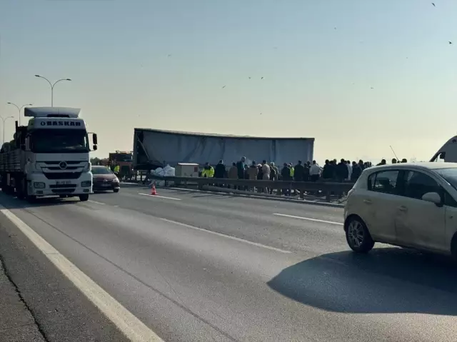 Anadolu Otoyolu'nda zincirleme kaza! Yol ulaşıma kapandı