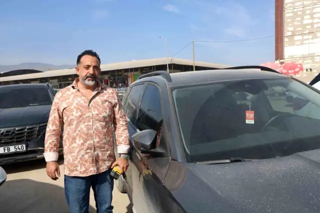 Yanlış kişiyi seçtiler! Parasızlıktan dolandırılamadı bile Yanlış kişiyi seçtiler! Parasızlıktan dolandırılamadı bile