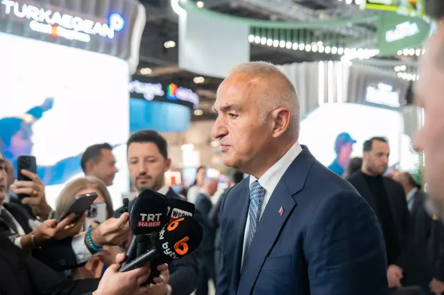 Bakan Ersoy: Turizm gelirinde yıl sonu hedefimiz 64 milyar dolara emin adımlarla ilerliyoruz Bakan Ersoy: Turizm gelirinde yıl sonu hedefimiz 64 milyar dolara emin adımlarla ilerliyoruz