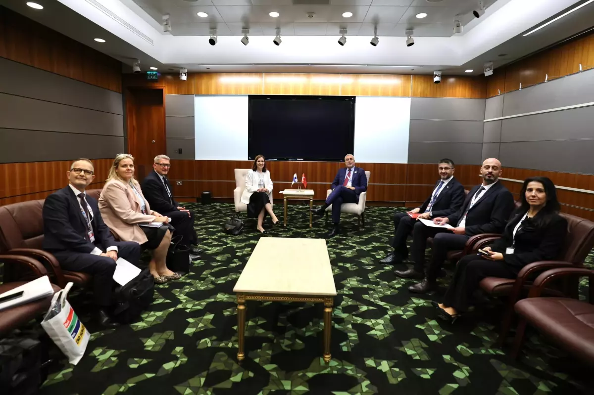 Işıkhan ve Grahn-Laasonen\'den Sosyal Güvenlik Görüşmesi