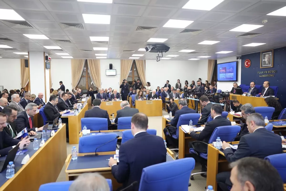 Türkiye Ekonomisi 20 Çeyrektir Büyüyor