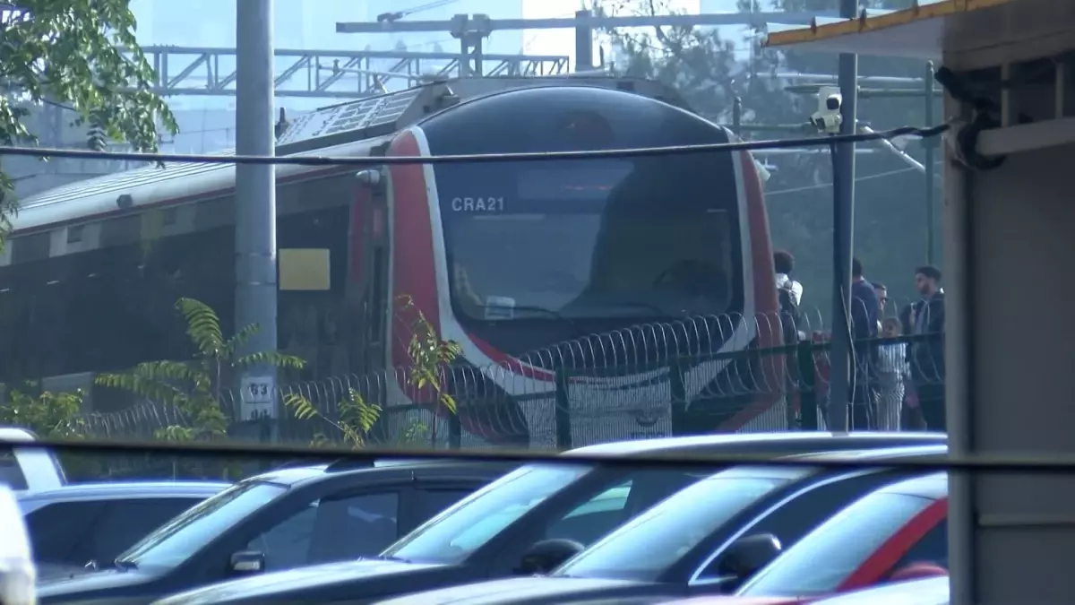 Marmaray İstasyonunda Ayak Sıkışması