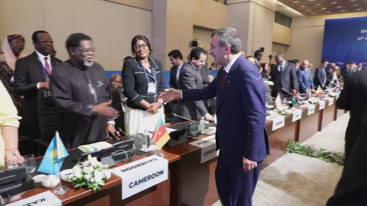 Cevdet Yılmaz: İslam ülkeleri arasındaki ekonomik entegrasyon daha da güçlendirilmeli