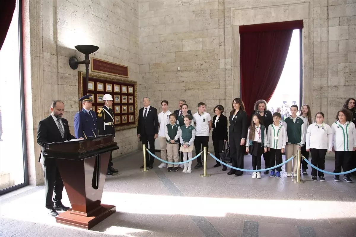 Doğa Koleji Atatürk\'ü Anma Ziyareti