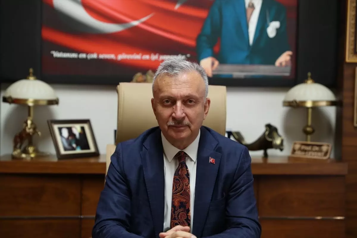 EBYÜ Mezunları, Öğrencilerle Tecrübelerini Paylaştı