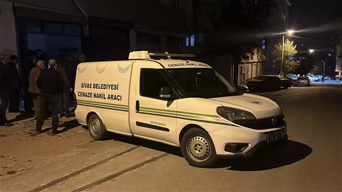 Sivas\'ta 76 Yaşındaki Mustafa Koç Ölü Bulundu