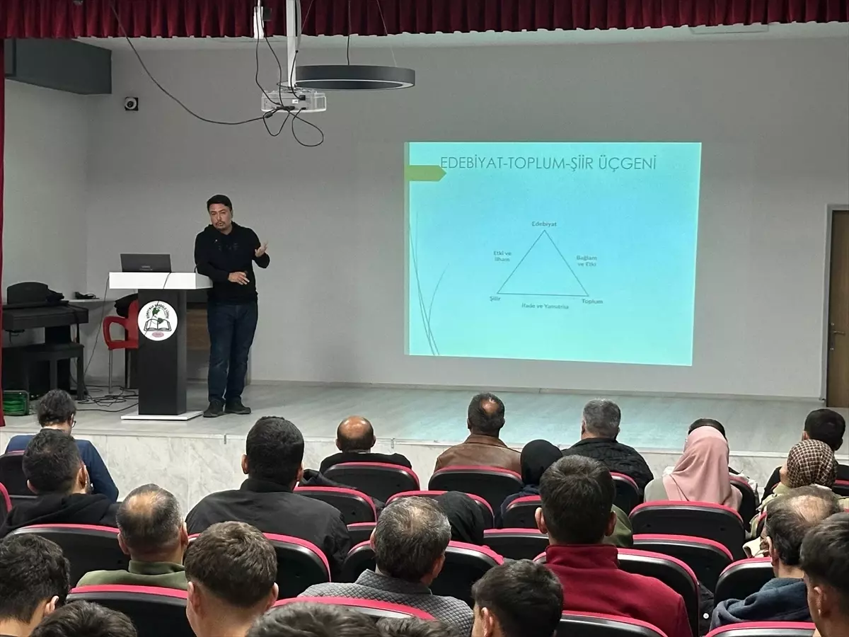 Güroymak\'ta Öğretmen Akademileri Programı