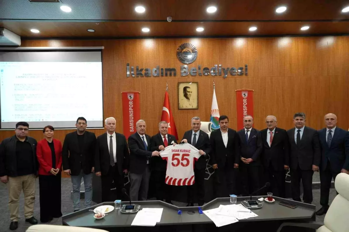 Samsun\'da İlkadım Belediye Meclisi Toplantısında Sermaye ve Spor Desteği
