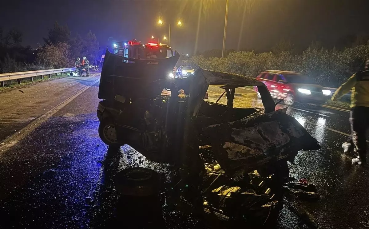 İzmir\'de Trafik Kazası: 7 Yaralı