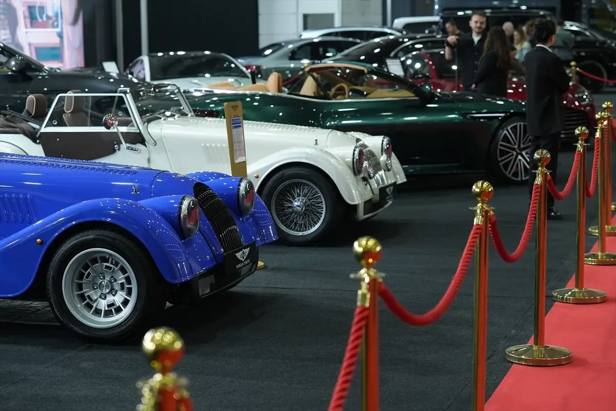 İzmir\'de Motta Fuarı Açıldı