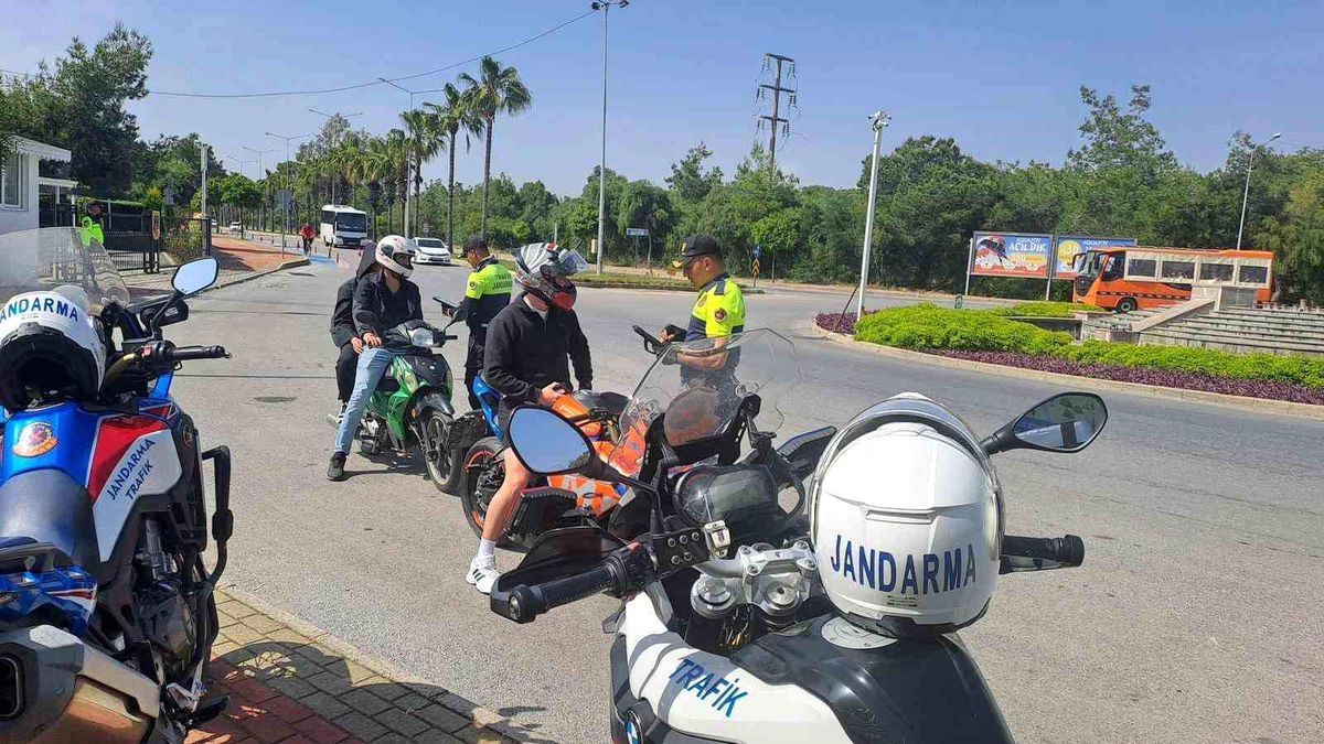 Antalya\'da Motosiklet Denetimleri
