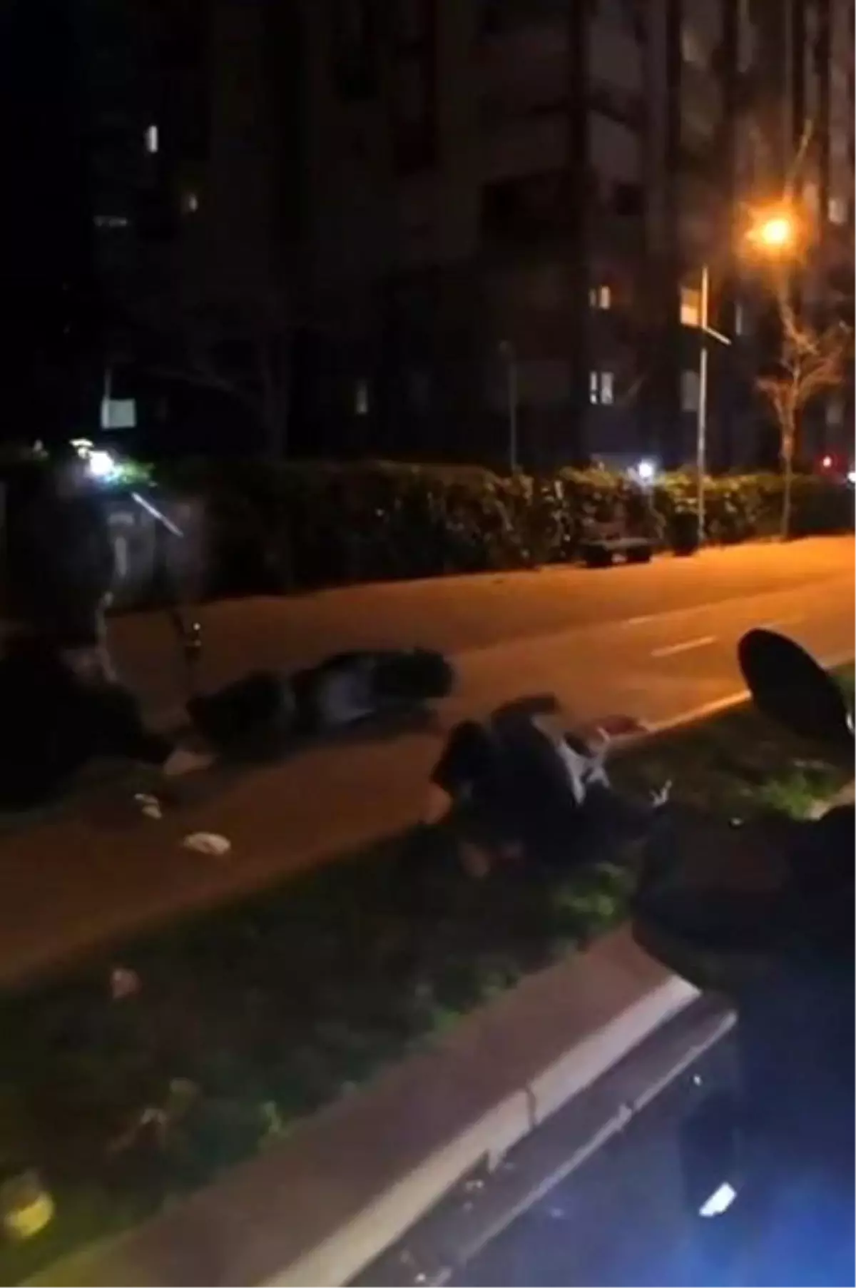 Scooter Yayaya Çarptı: Yaralılar Var