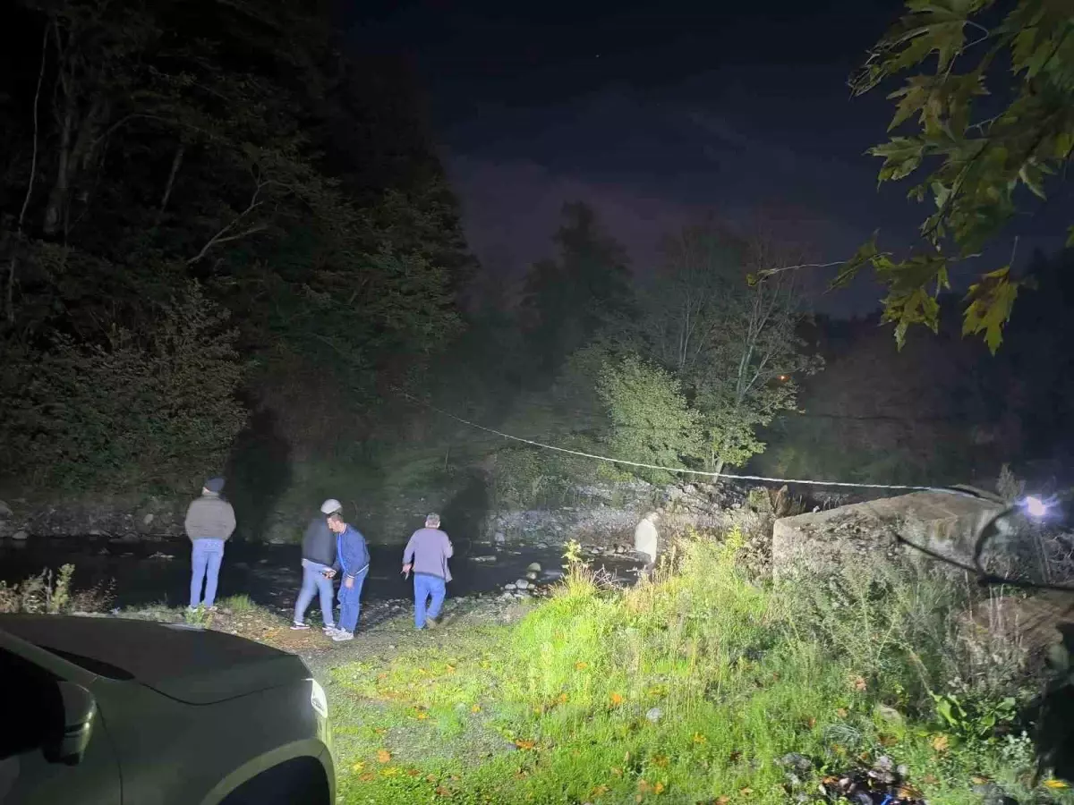 Mantar toplamak için evden çıkan anne ve oğlu sırra kadem bastı