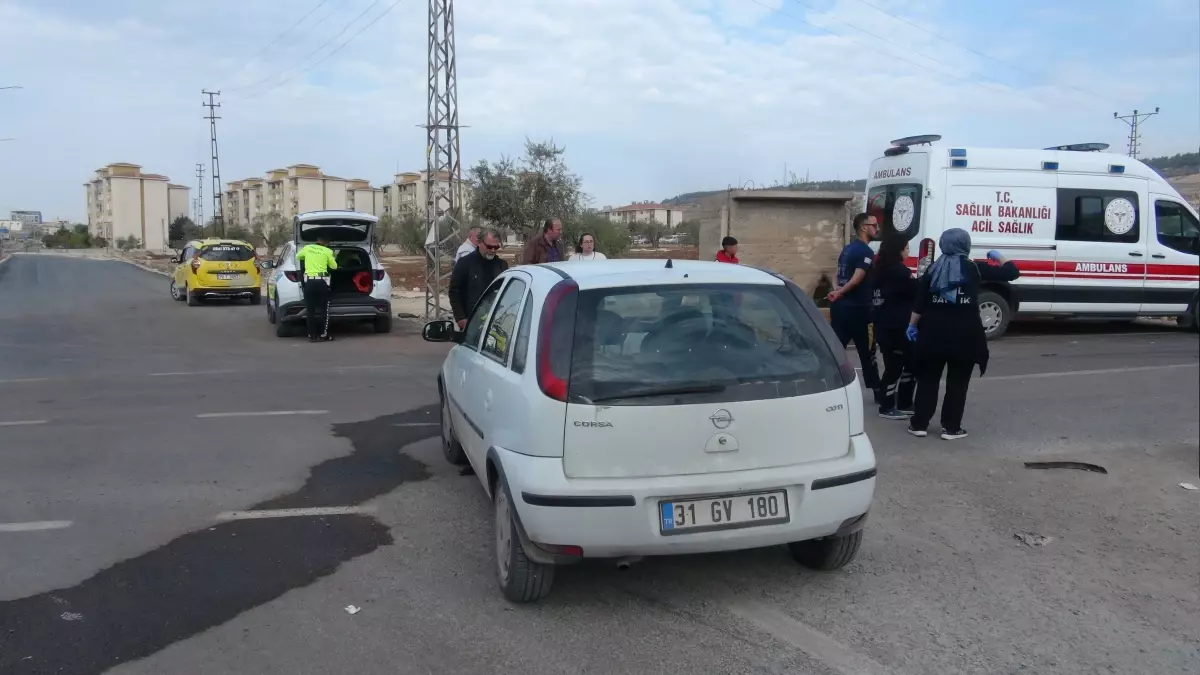 Kilis\'te Kaza: 4 Yaralı