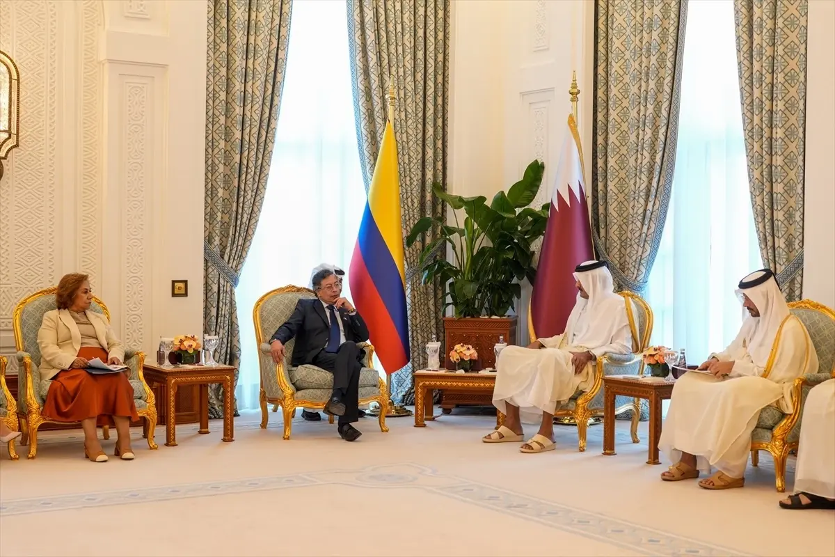 Petro\'dan Katar Emiri\'ne Arabuluculuk Teklifi