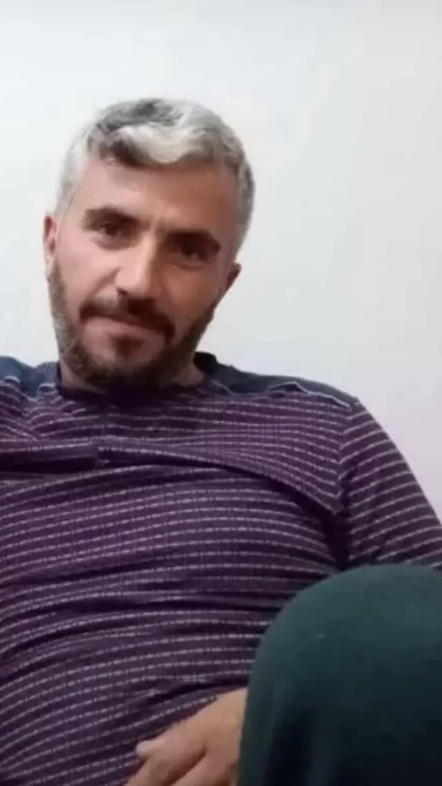 Lastik değişimi sırasında kayan tırın altında kalarak hayatını kaybetti Lastik değişimi sırasında kayan tırın altında kalarak hayatını kaybetti