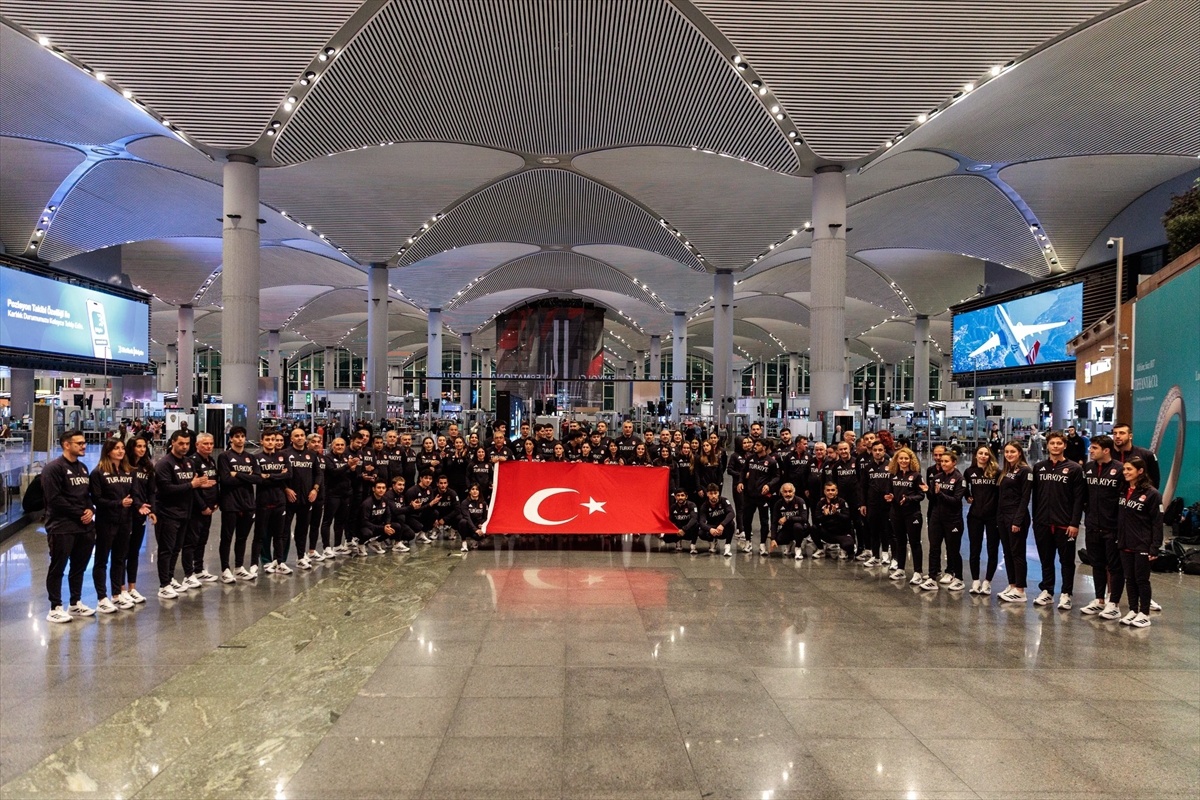 Milli Sporcular Riyad\'a Gitti