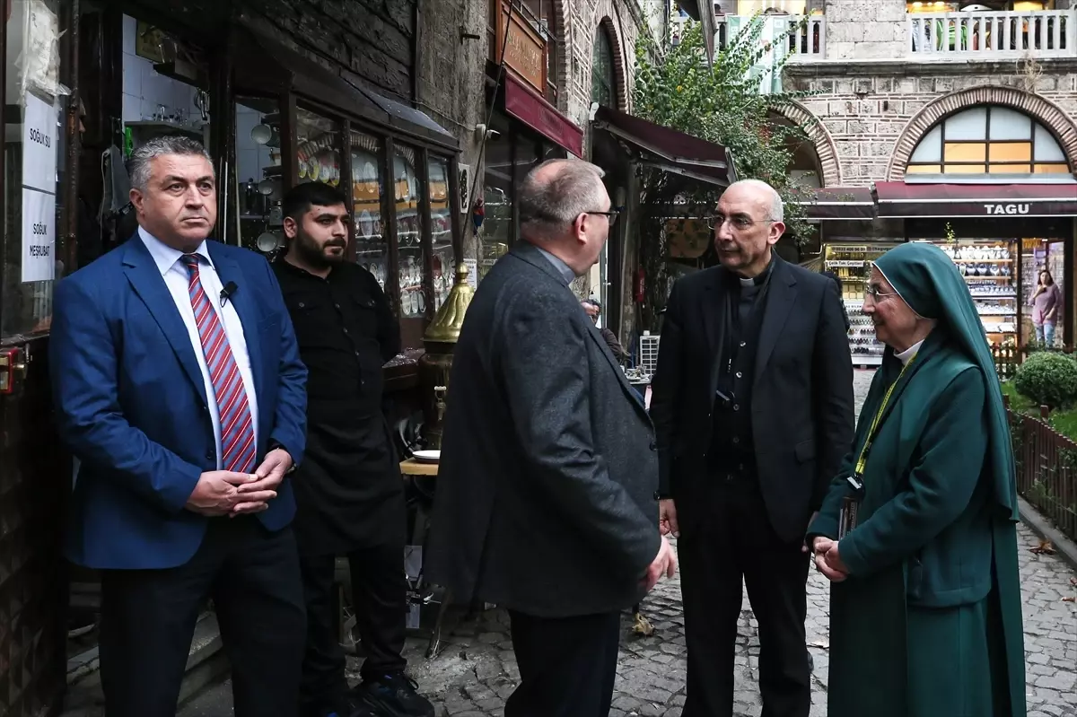 Papa 14. Leo\'nun Türkiye Ziyareti Öncesi Heyet Bursa\'da