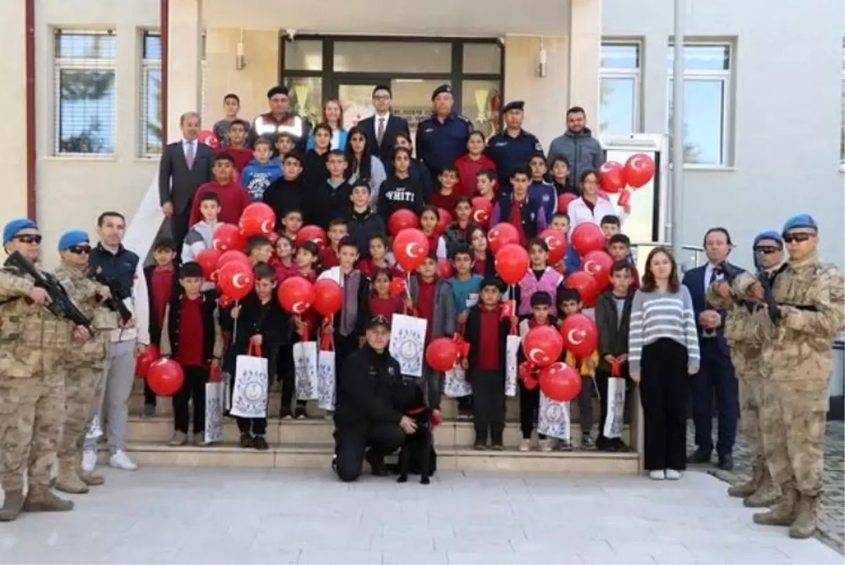 Jandarmadan Öğrencilere Güvenlik Eğitimi