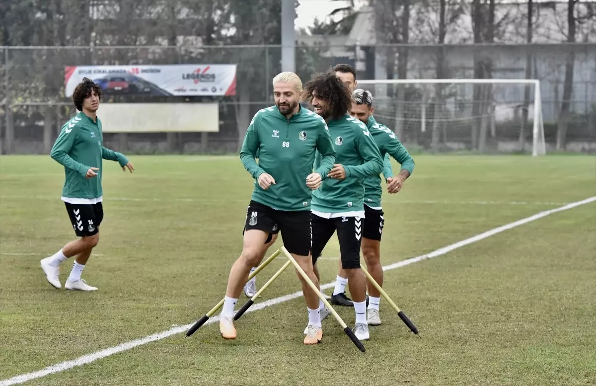 Sakaryaspor Hazırlıklarını Sürdürüyor