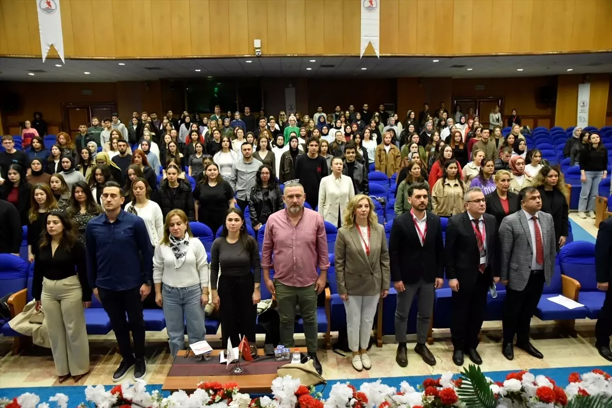 Çocuk Sempozyumu 2025\'te Bağımlılık Tartışıldı